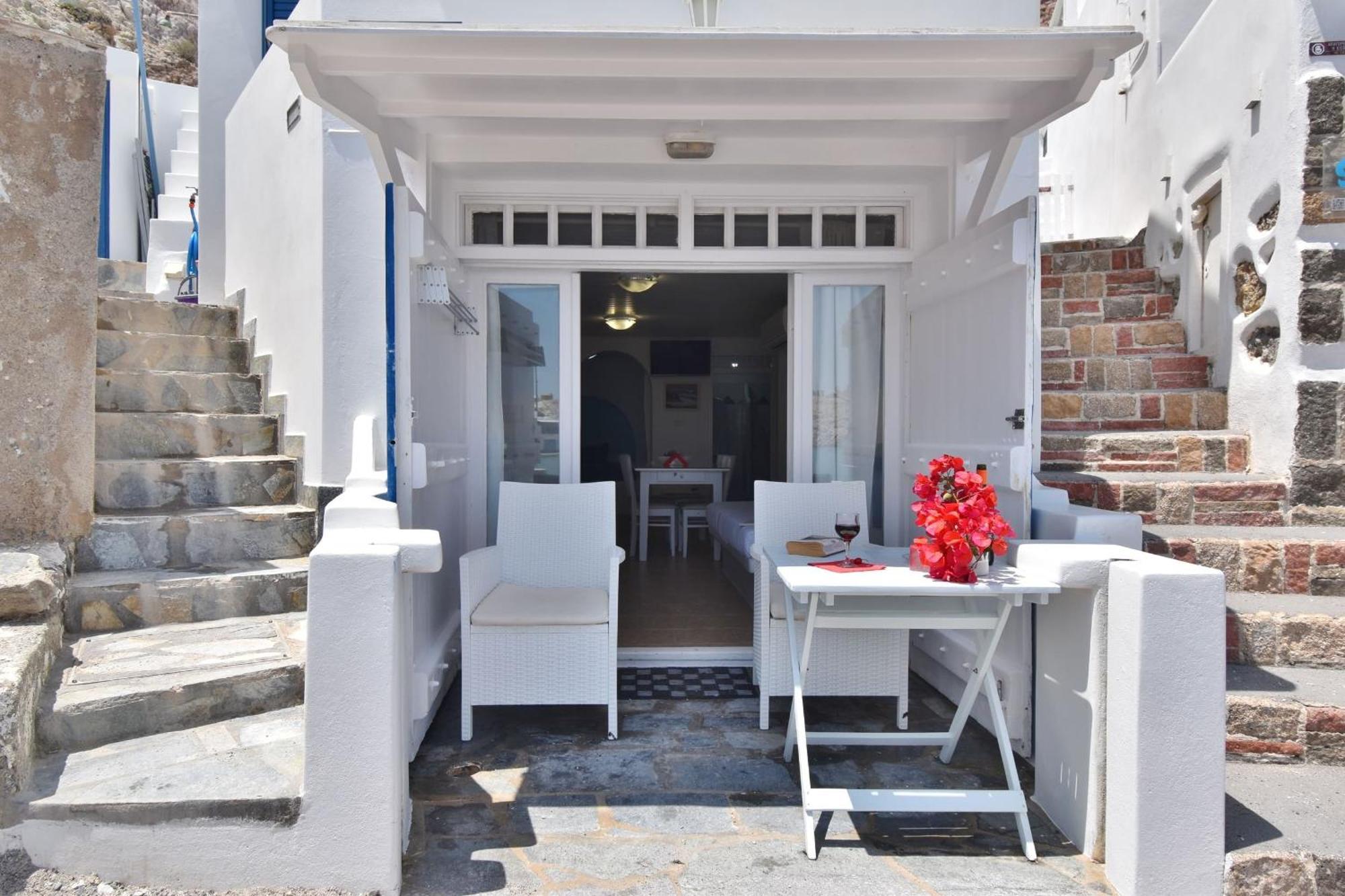 Blue Mare Apartments On The Beach Firopotamos Bilik gambar
